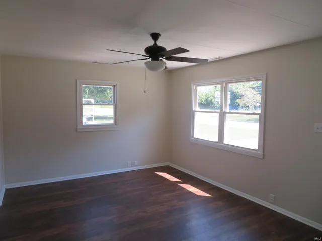 $124,900 | 1235 East 3rd Street, Mount Vernon, IN 47620