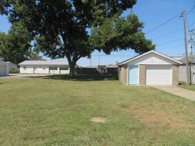 $124,900 | 1235 East 3rd Street, Mount Vernon, IN 47620