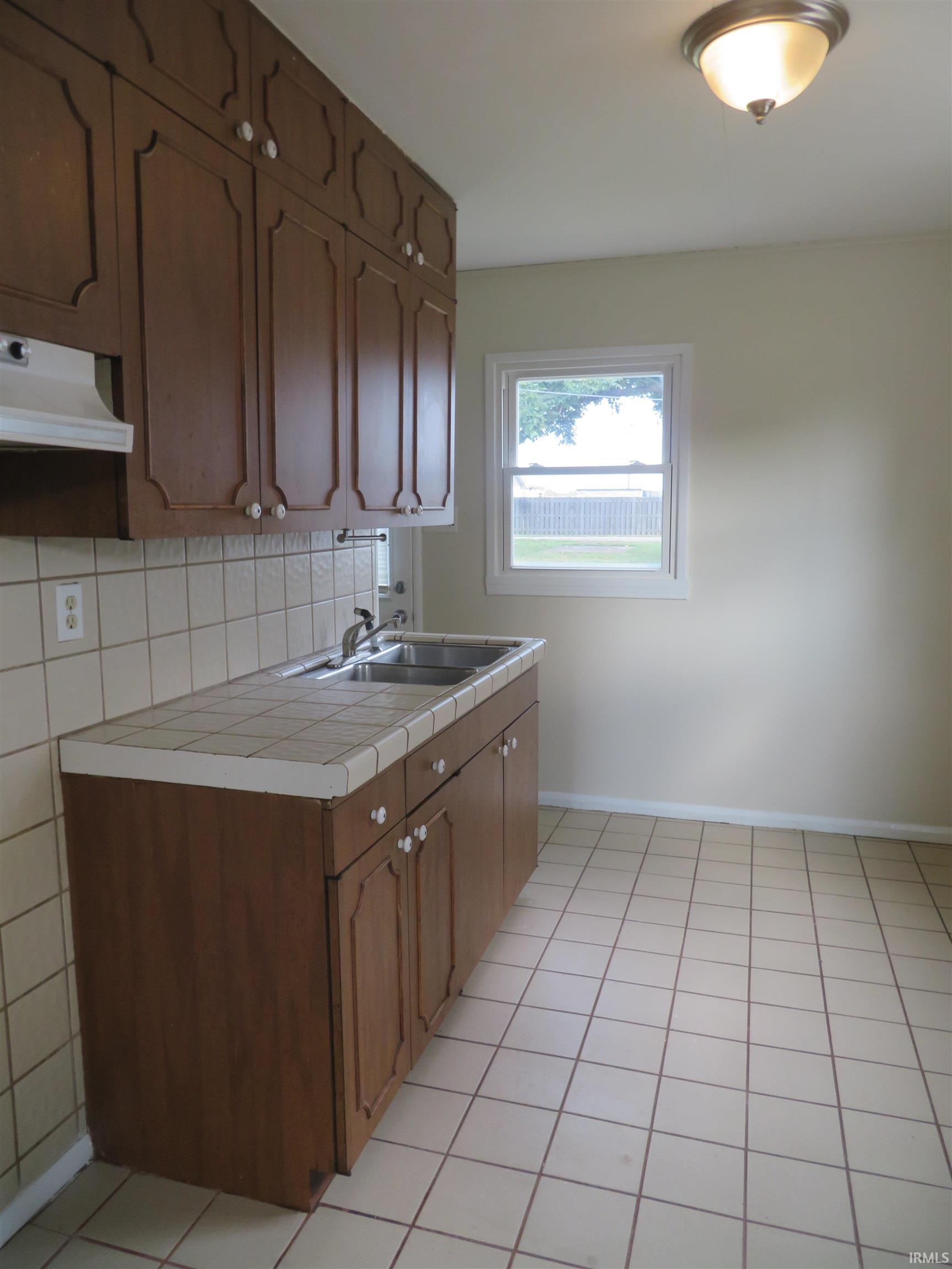 1235 East 3rd Street Mount Vernon, IN 47620 - Photo 5 of 25