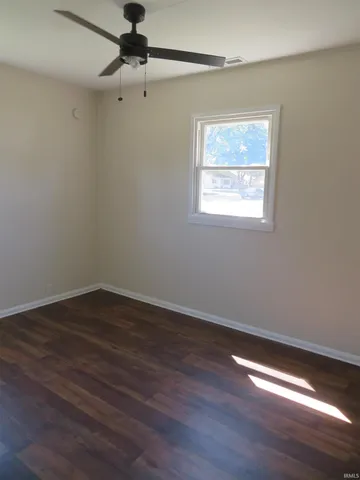 $124,900 | 1235 East 3rd Street, Mount Vernon, IN 47620