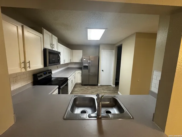 $1,825 | 9967 Alexa Place, San Antonio, TX 78251