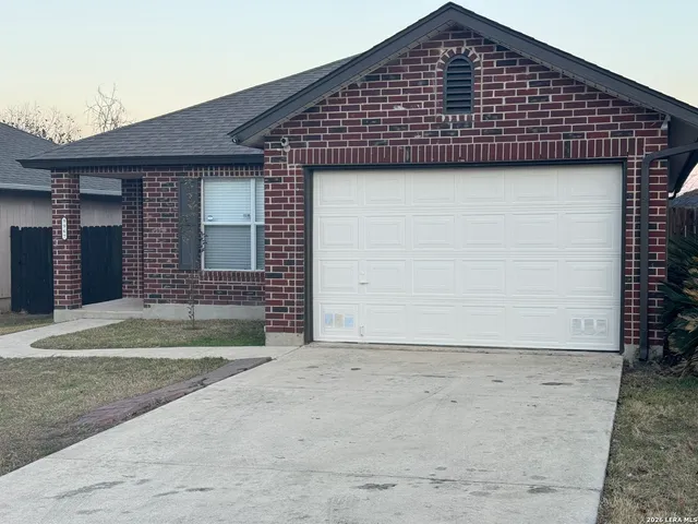 $1,825 | 9967 Alexa Place, San Antonio, TX 78251