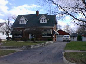421 West 8th Street Rochester, IN 46975 - Photo 1 of 2