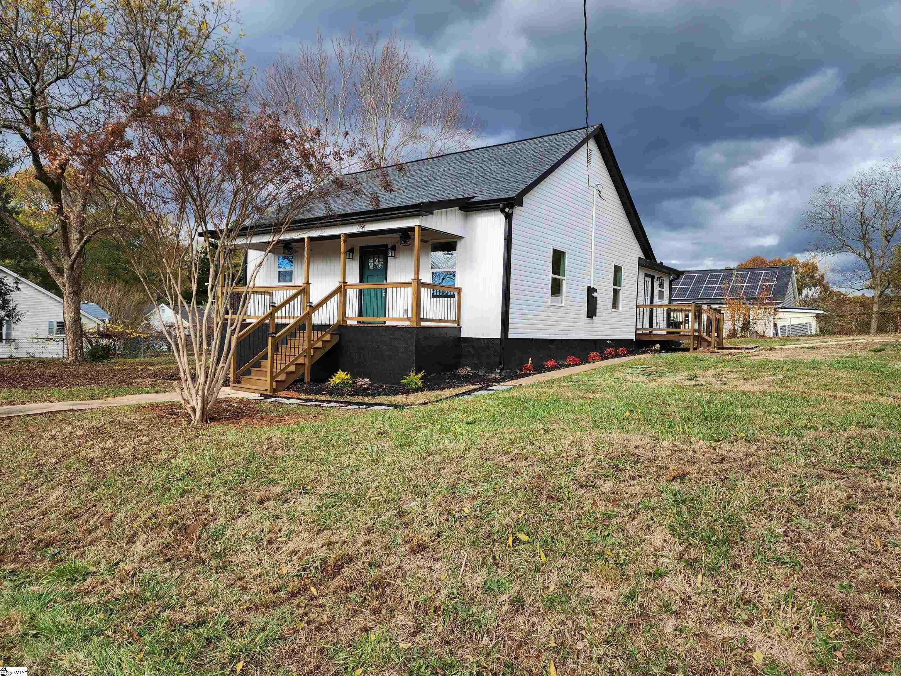 307 Barton Street Easley, SC 29640 - Photo 1 of 27 Gallery Image 1