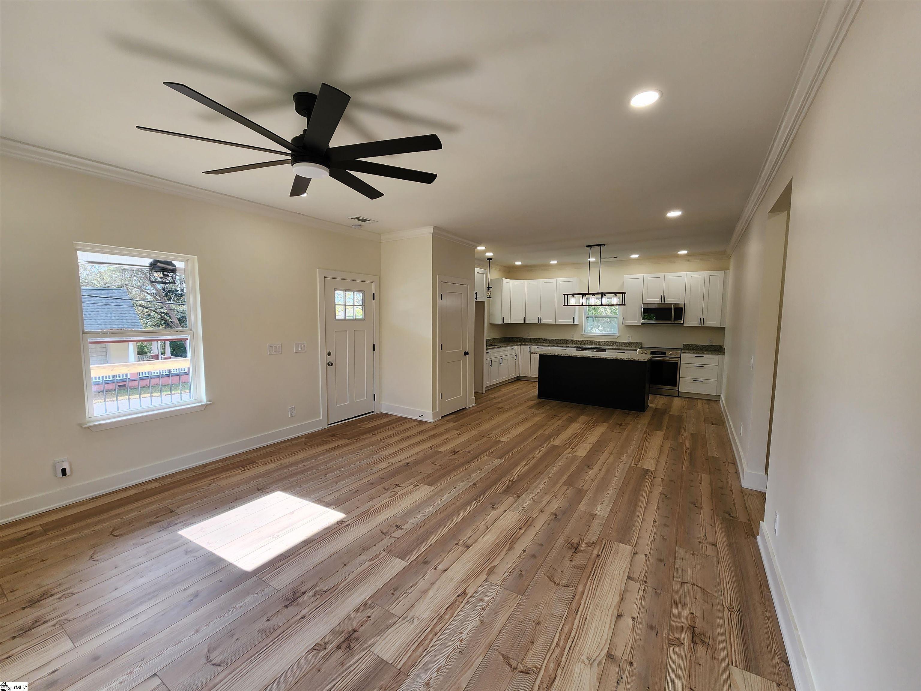 307 Barton Street Easley, SC 29640 - Photo 7 of 27 Gallery Image 7