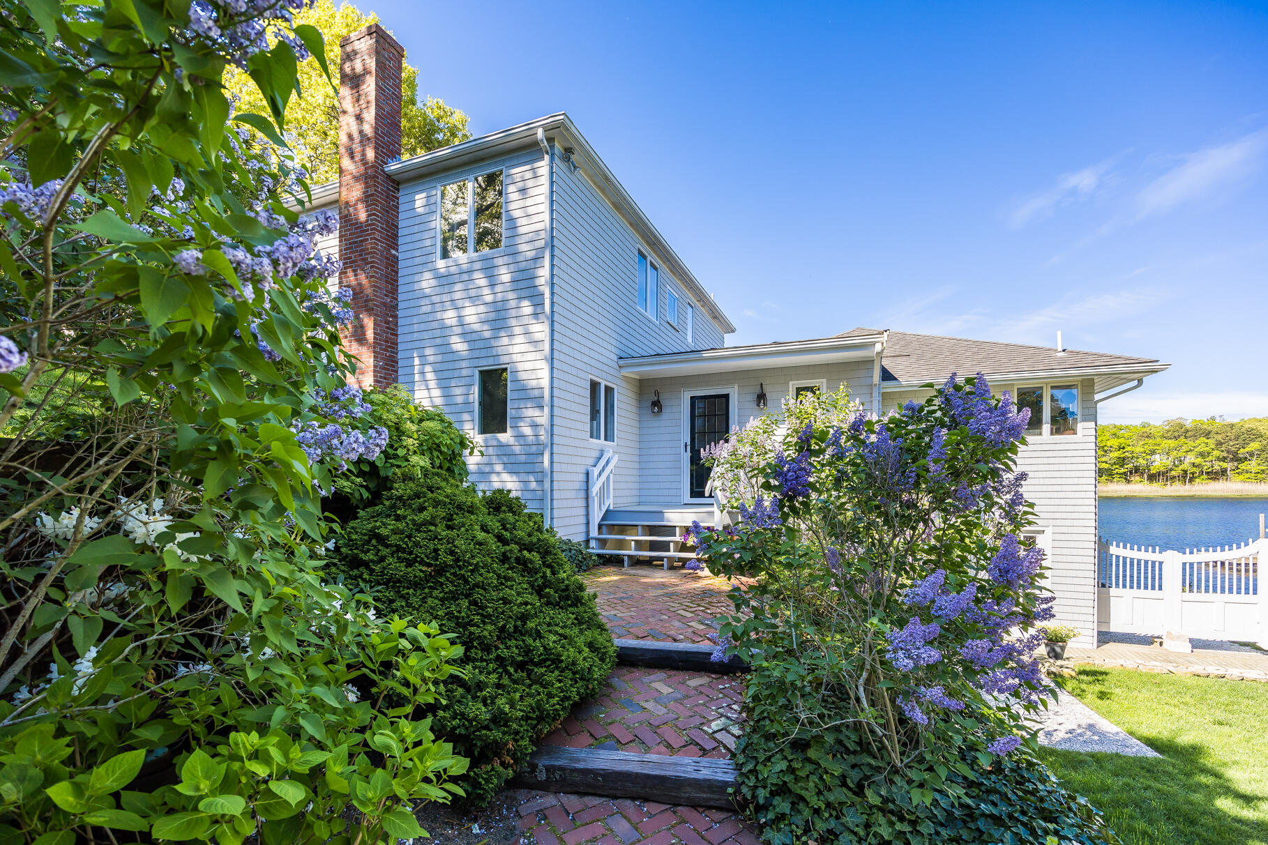 818 South Main Street Centerville, MA 02632 - Photo 5 of 50 Front Entry