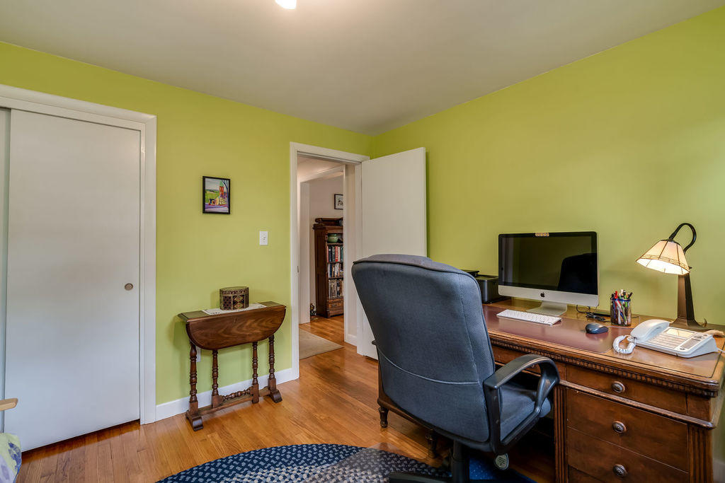 20 Hillside Road Portland, ME 04103 - Photo 17 of 35 017_20hillsiderd-15