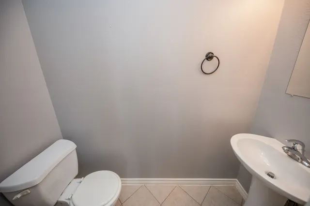 $1,900 | 1631 Dove Run, Brookshire, TX 77423