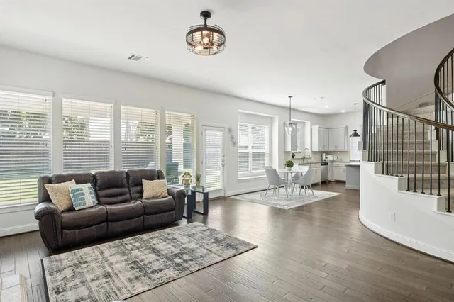 $460,000 | 716 Nathanael Greene Court, Aubrey, TX 76227