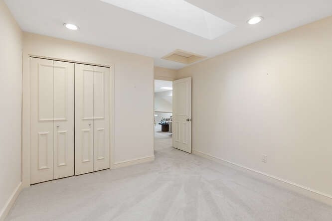 7 Wainwright Road, Unit 15 Winchester, MA 01890 - Photo 26 of 37