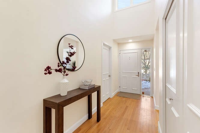 7 Wainwright Road, Unit 15 Winchester, MA 01890 - Photo 3 of 37