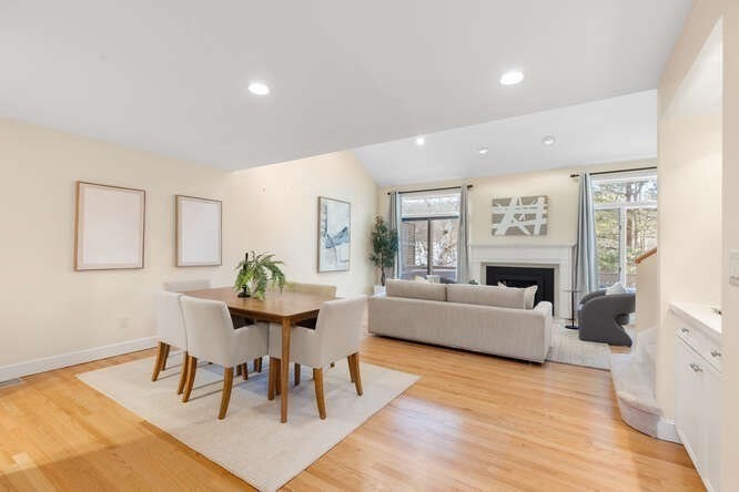 7 Wainwright Road, Unit 15 Winchester, MA 01890 - Photo 5 of 37