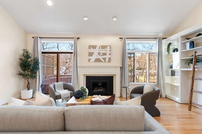 7 Wainwright Road, Unit 15 Winchester, MA 01890 - Photo 7 of 37