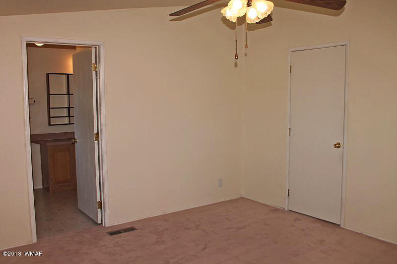 2045 Parker Ranch Road Show Low, AZ 85901 - Photo 20 of 34 Gallery Image 20