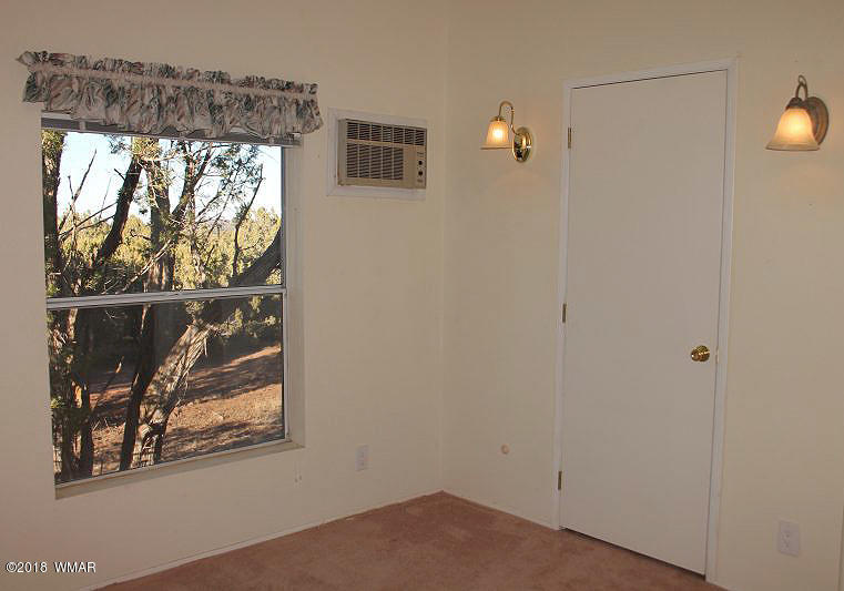 2045 Parker Ranch Road Show Low, AZ 85901 - Photo 24 of 34 Gallery Image 24