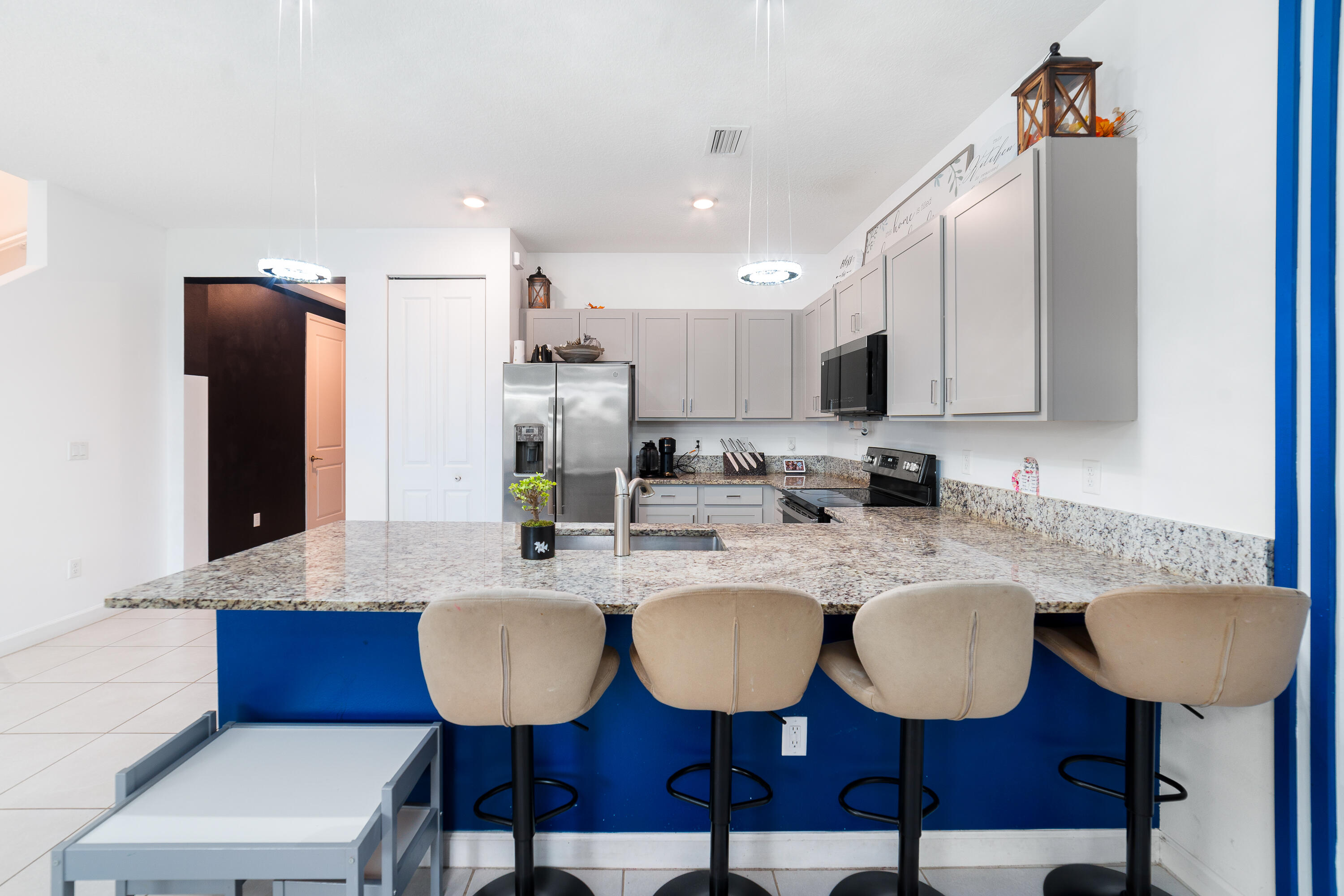 2024 Sugar Maple Drive Riviera Beach, FL 33410 - Photo 11 of 38 DSC0013