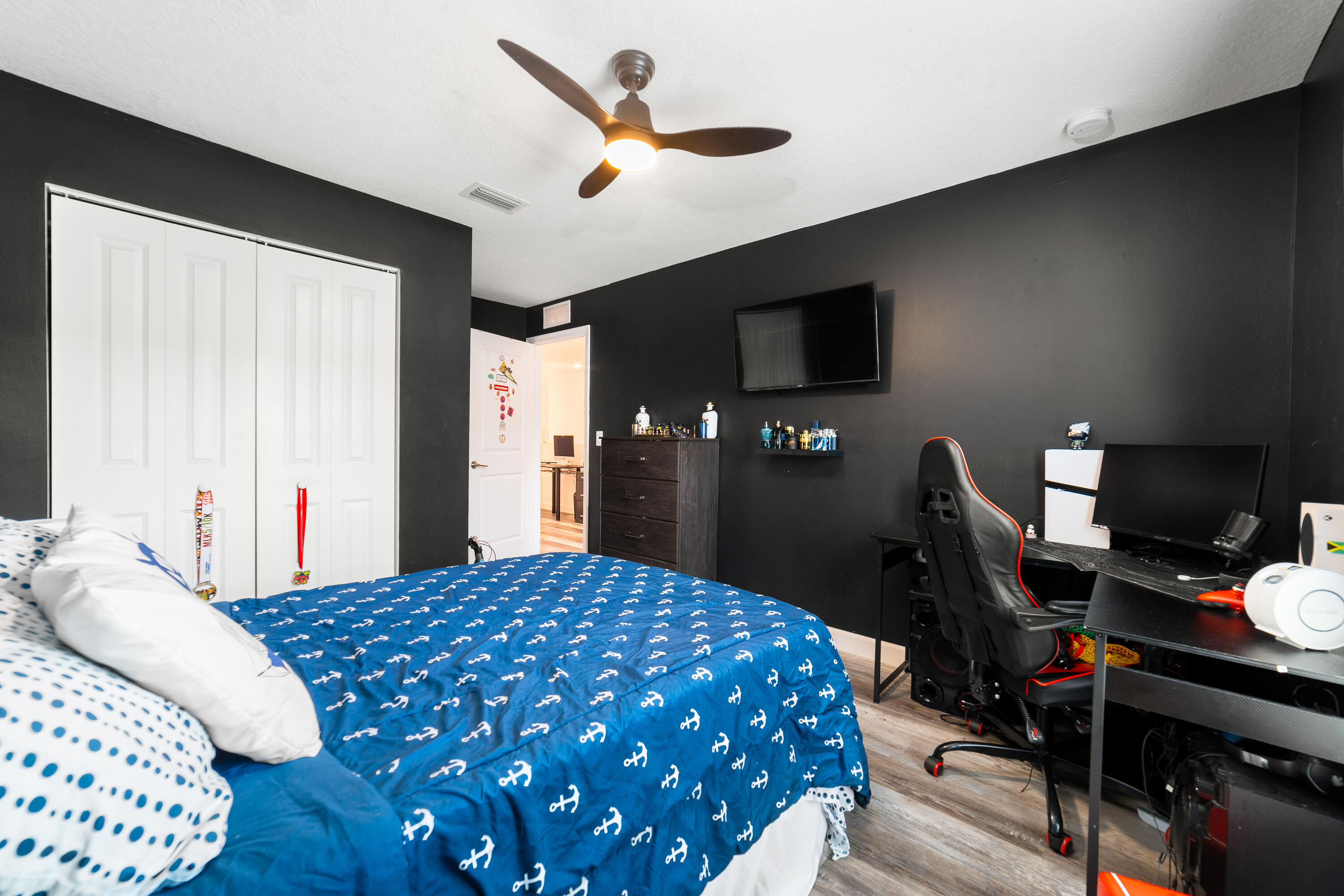 2024 Sugar Maple Drive Riviera Beach, FL 33410 - Photo 19 of 38 DSC0022