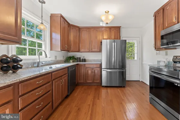 $490,000 | 300 Braehead Drive, Fredericksburg, VA 22401