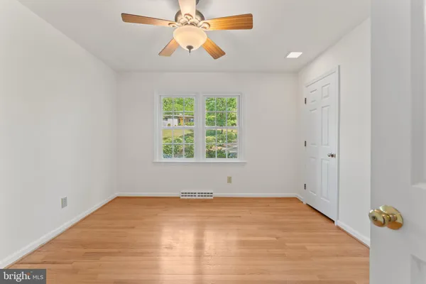 $490,000 | 300 Braehead Drive, Fredericksburg, VA 22401