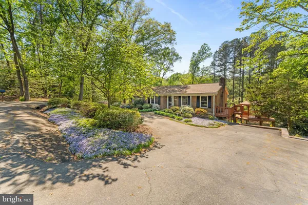 $490,000 | 300 Braehead Drive, Fredericksburg, VA 22401
