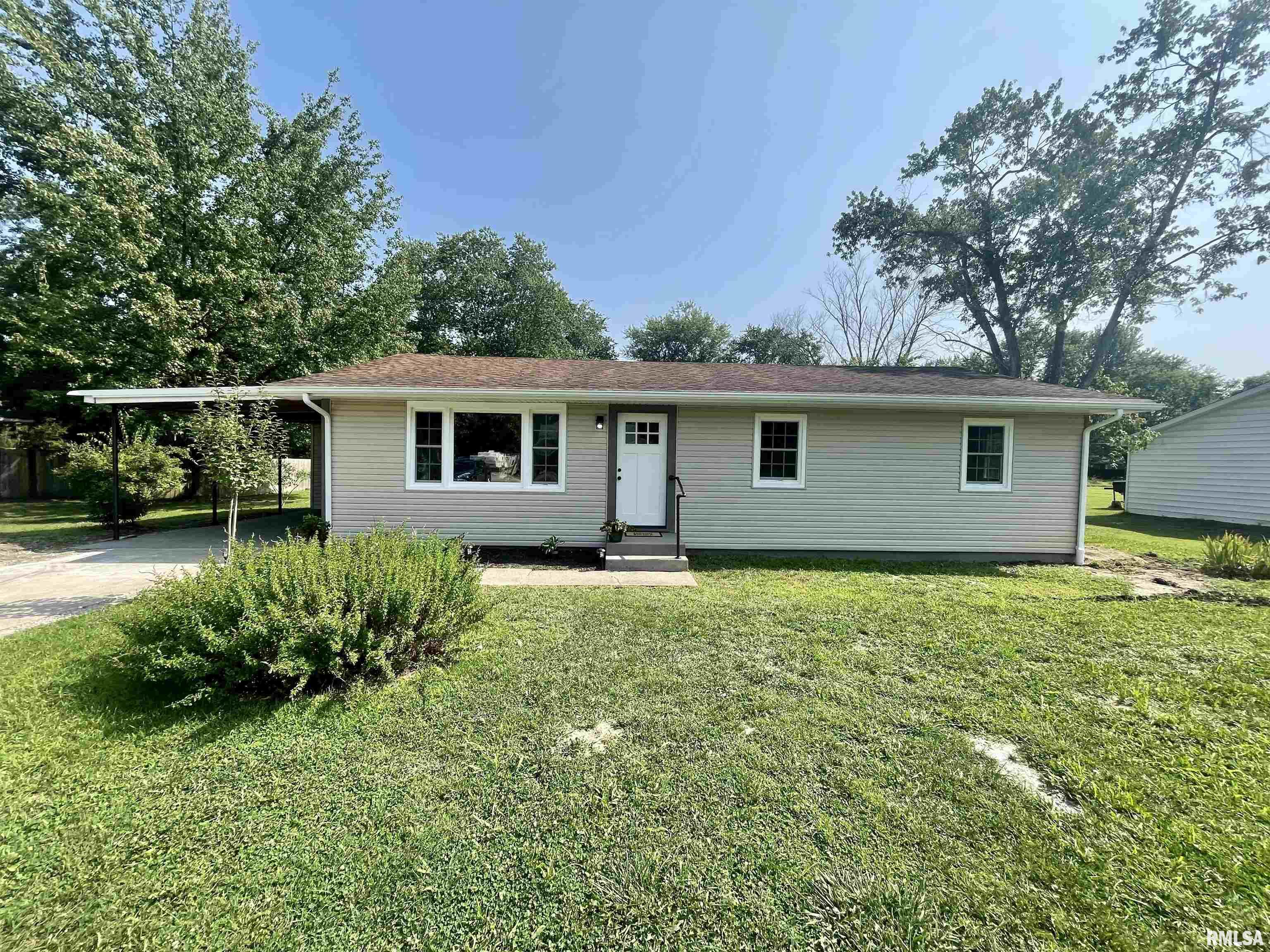 880 West Harrison Road Murphysboro, IL 62966 - Photo 1 of 22