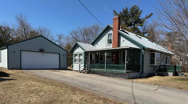 $162,500 | 9 Summit Street, Baileyville, ME 04694
