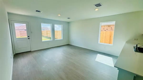 $1,850 | 9206 Speckled Trout Drive, Baytown, TX 77521