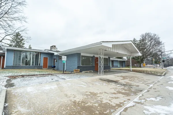$200,000 | 225 College Drive, Anderson, IN 46012