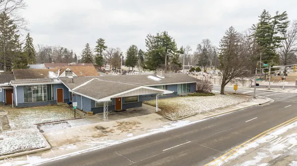 $200,000 | 225 College Drive, Anderson, IN 46012