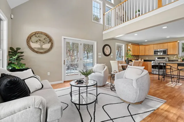 $675,000 | 71 Island Pond Road, Derry, NH 03038