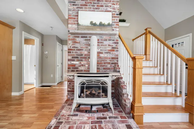 $675,000 | 71 Island Pond Road, Derry, NH 03038