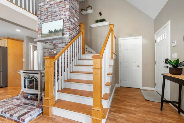 $675,000 | 71 Island Pond Road, Derry, NH 03038