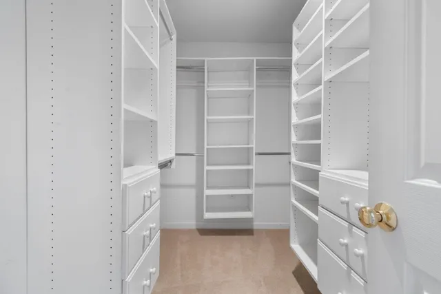 $675,000 | 71 Island Pond Road, Derry, NH 03038