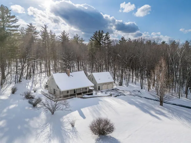 $675,000 | 71 Island Pond Road, Derry, NH 03038