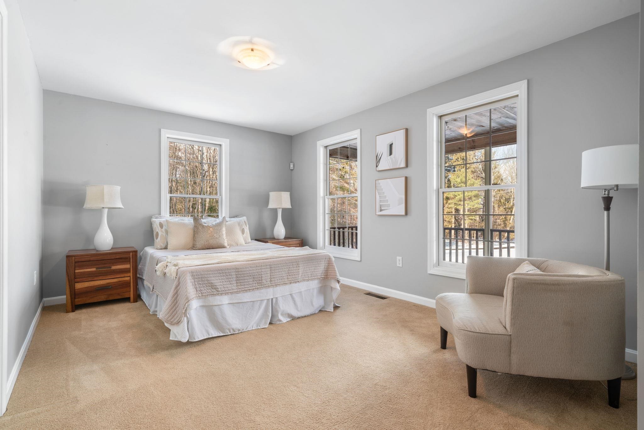 71 Island Pond Road Derry, NH 03038 - Photo 31 of 57