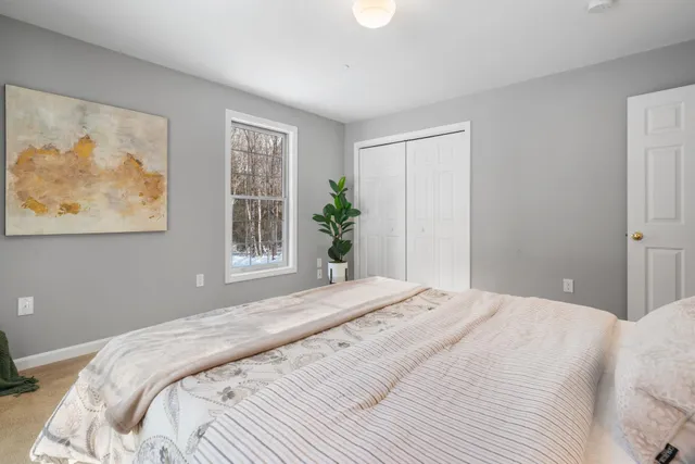 $675,000 | 71 Island Pond Road, Derry, NH 03038