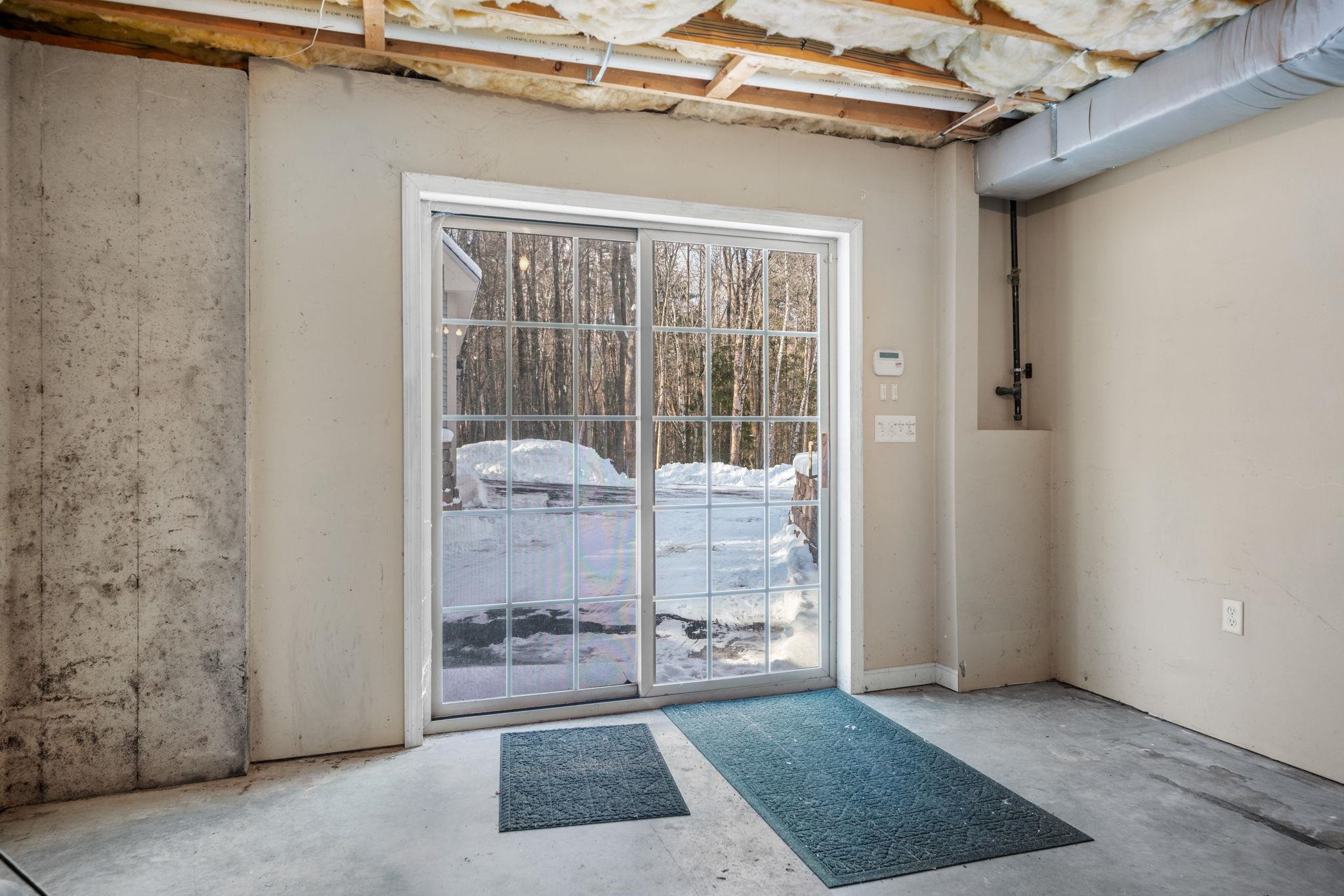 71 Island Pond Road Derry, NH 03038 - Photo 37 of 57