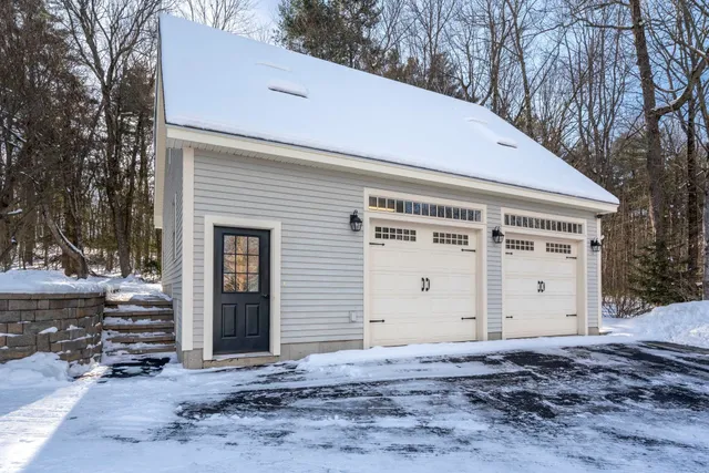 $675,000 | 71 Island Pond Road, Derry, NH 03038