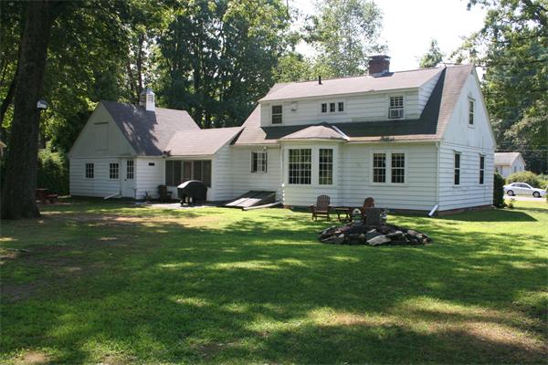 45 Graves Road Greenfield, MA 01301 - Photo 3 of 24 Gallery Image 3