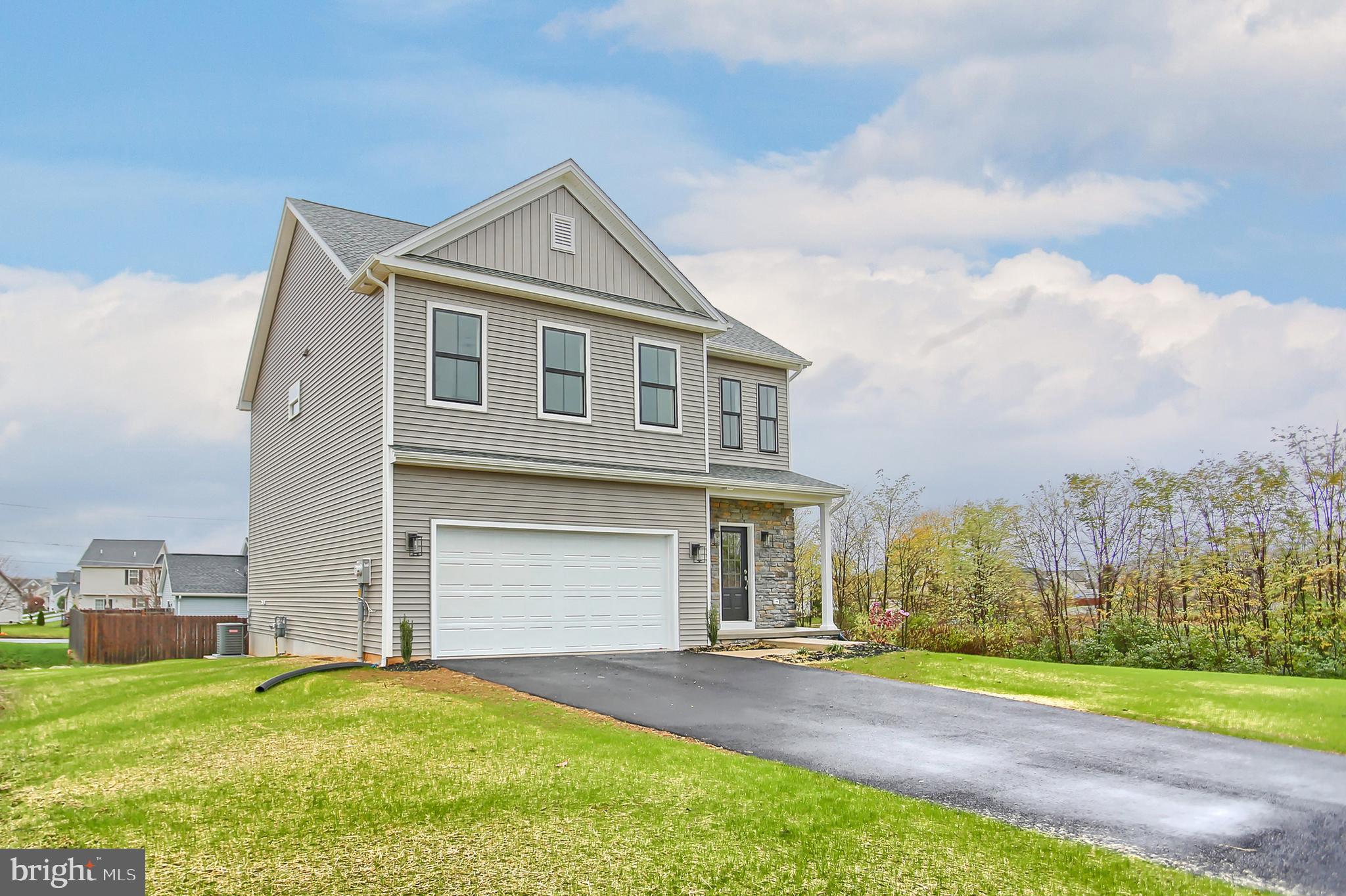 905 Dunbar Road Carlisle, PA 17013 - Photo 2 of 6 Gallery Image 2
