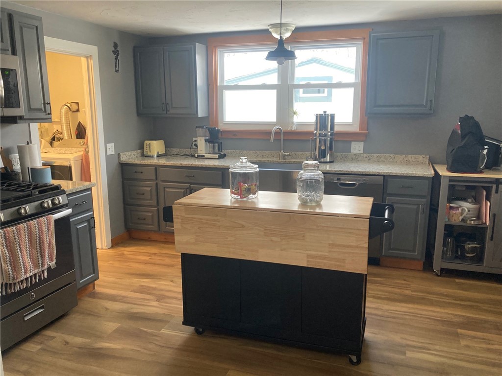 29 Mt Hygeia Road Foster, RI 02825 - Photo 14 of 25 movable island