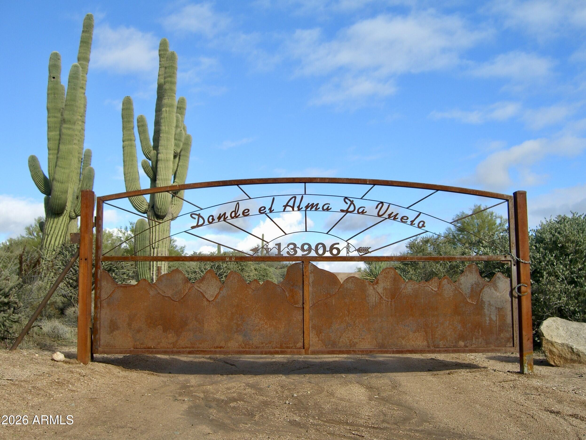 13906 East Montello Road Scottsdale, AZ 85262 - Photo 12 of 110 Private Gate