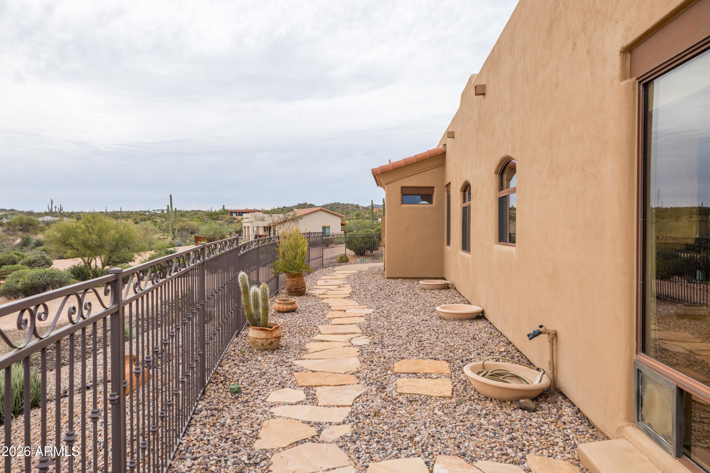 13906 East Montello Road Scottsdale, AZ 85262 - Photo 50 of 110 Side Yard