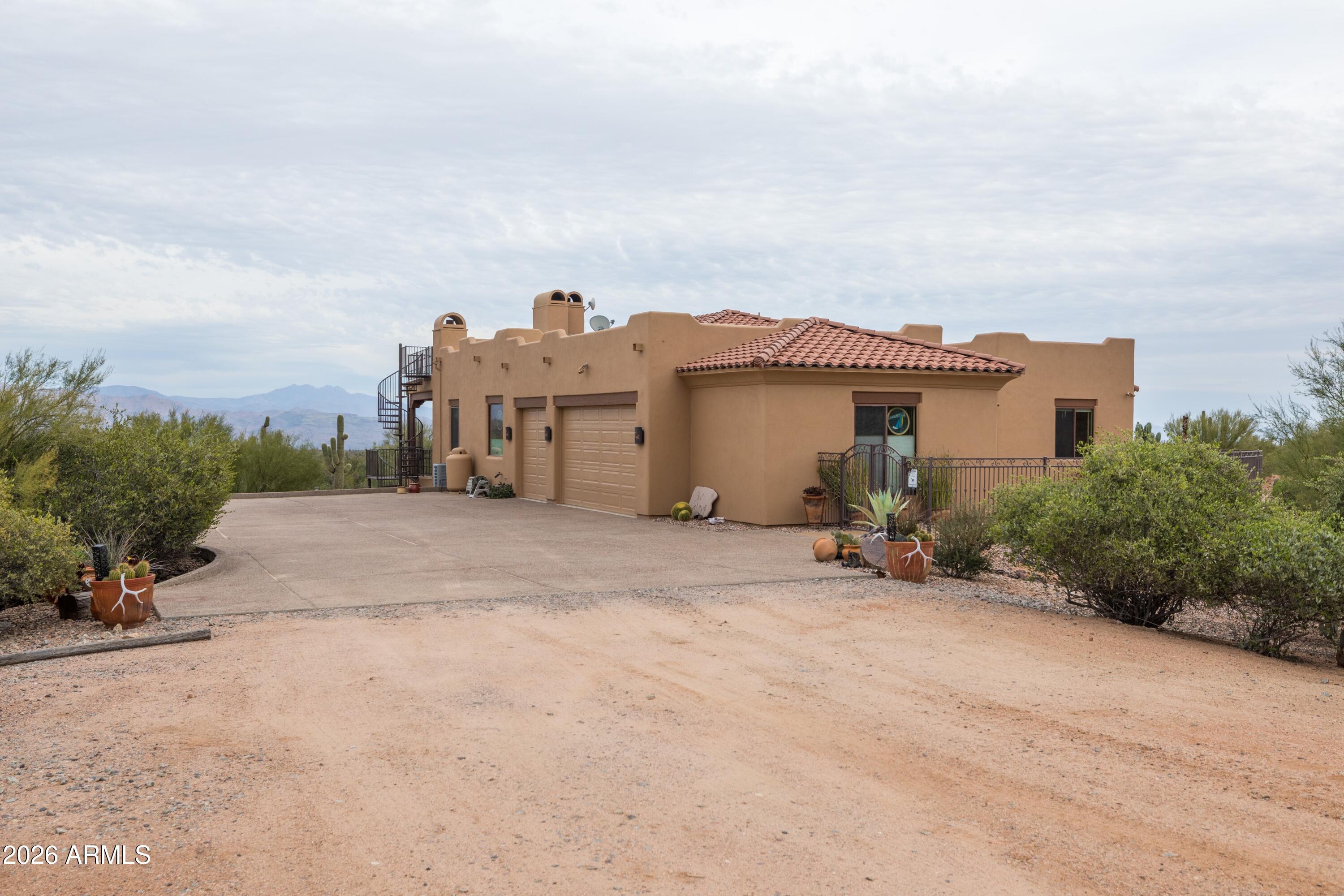 13906 East Montello Road Scottsdale, AZ 85262 - Photo 69 of 110 3 Car Garage