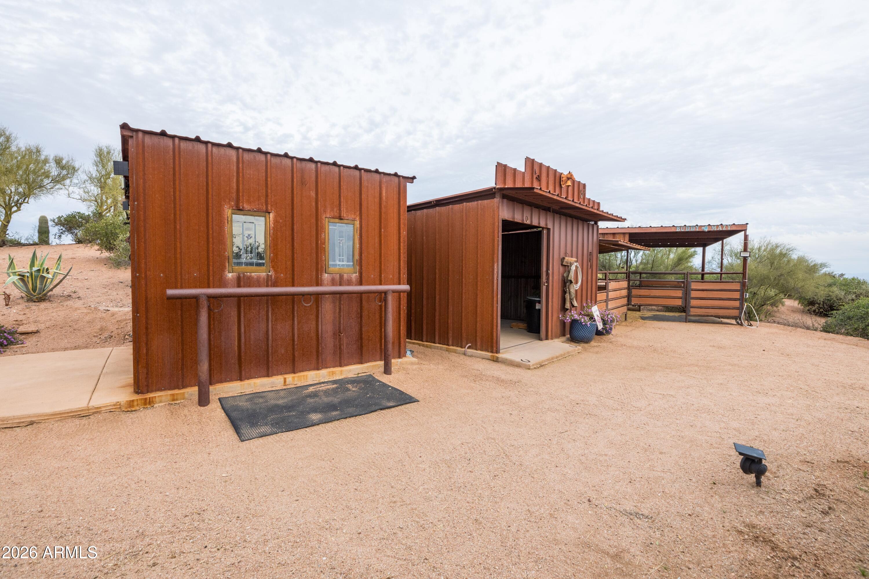 13906 East Montello Road Scottsdale, AZ 85262 - Photo 75 of 110 Horse Set Up
