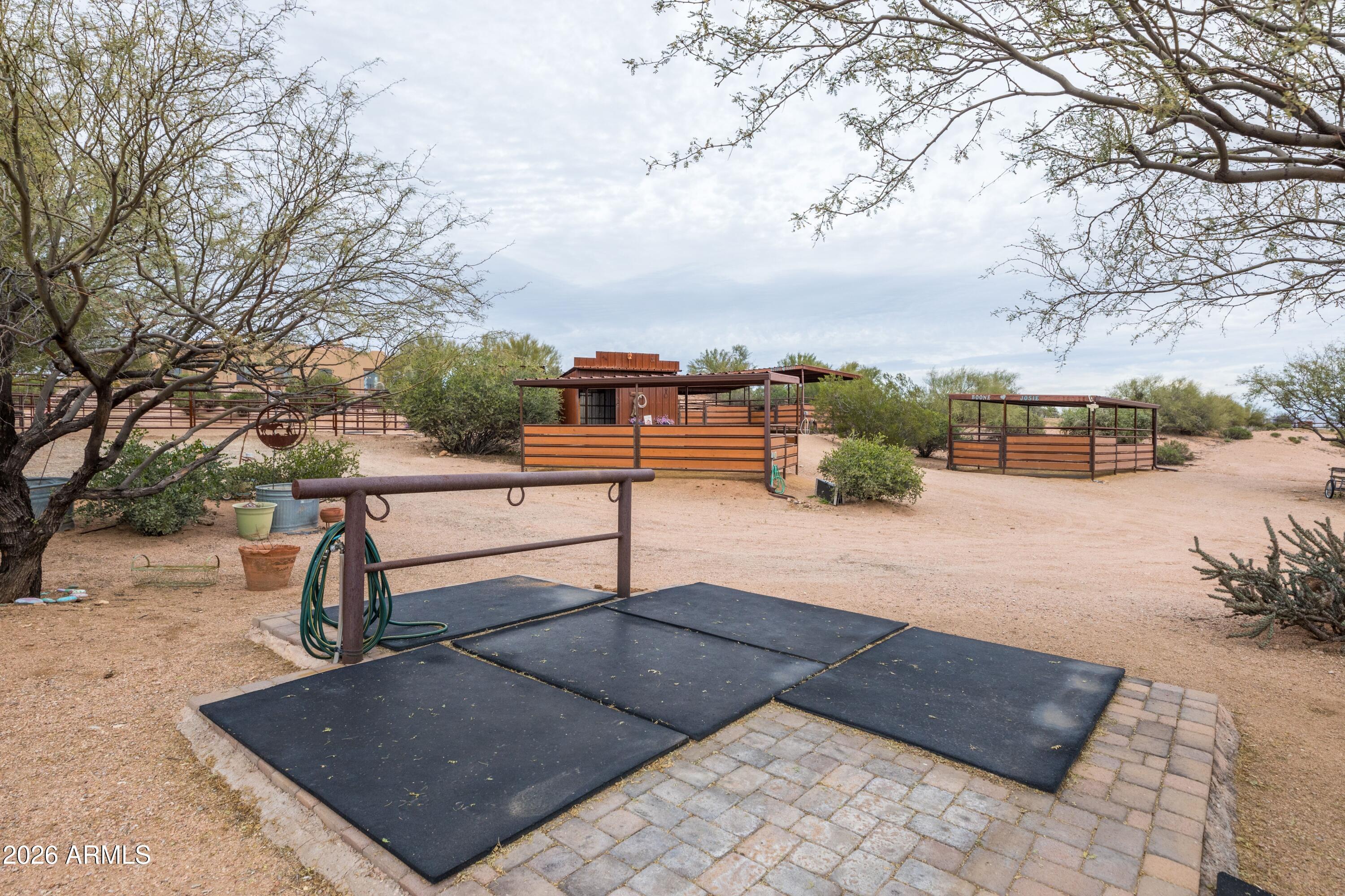 13906 East Montello Road Scottsdale, AZ 85262 - Photo 81 of 110 Horse Set Up