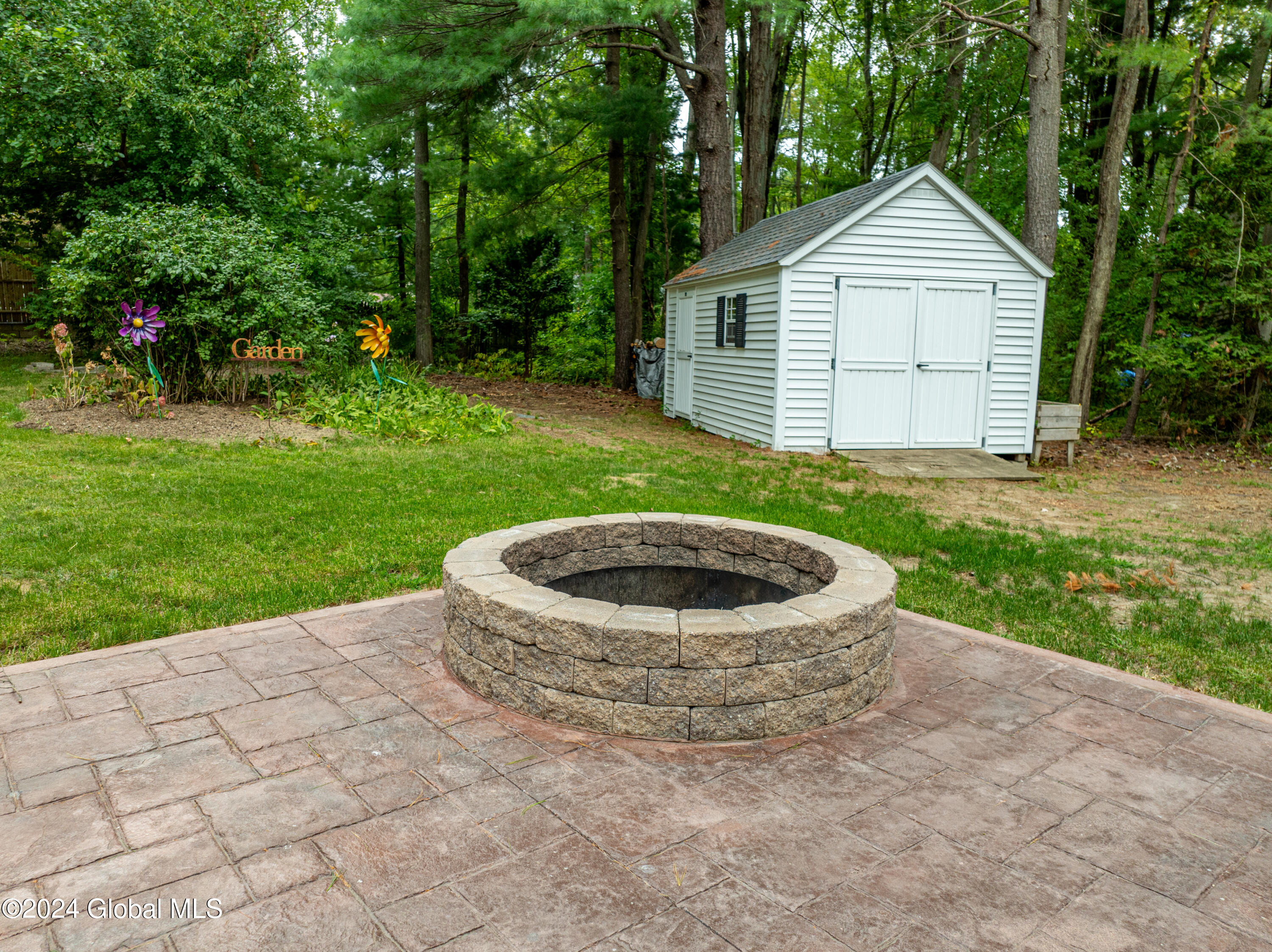 907 Inman Road Niskayuna, NY 12309 - Photo 13 of 53 907 Inman Rd