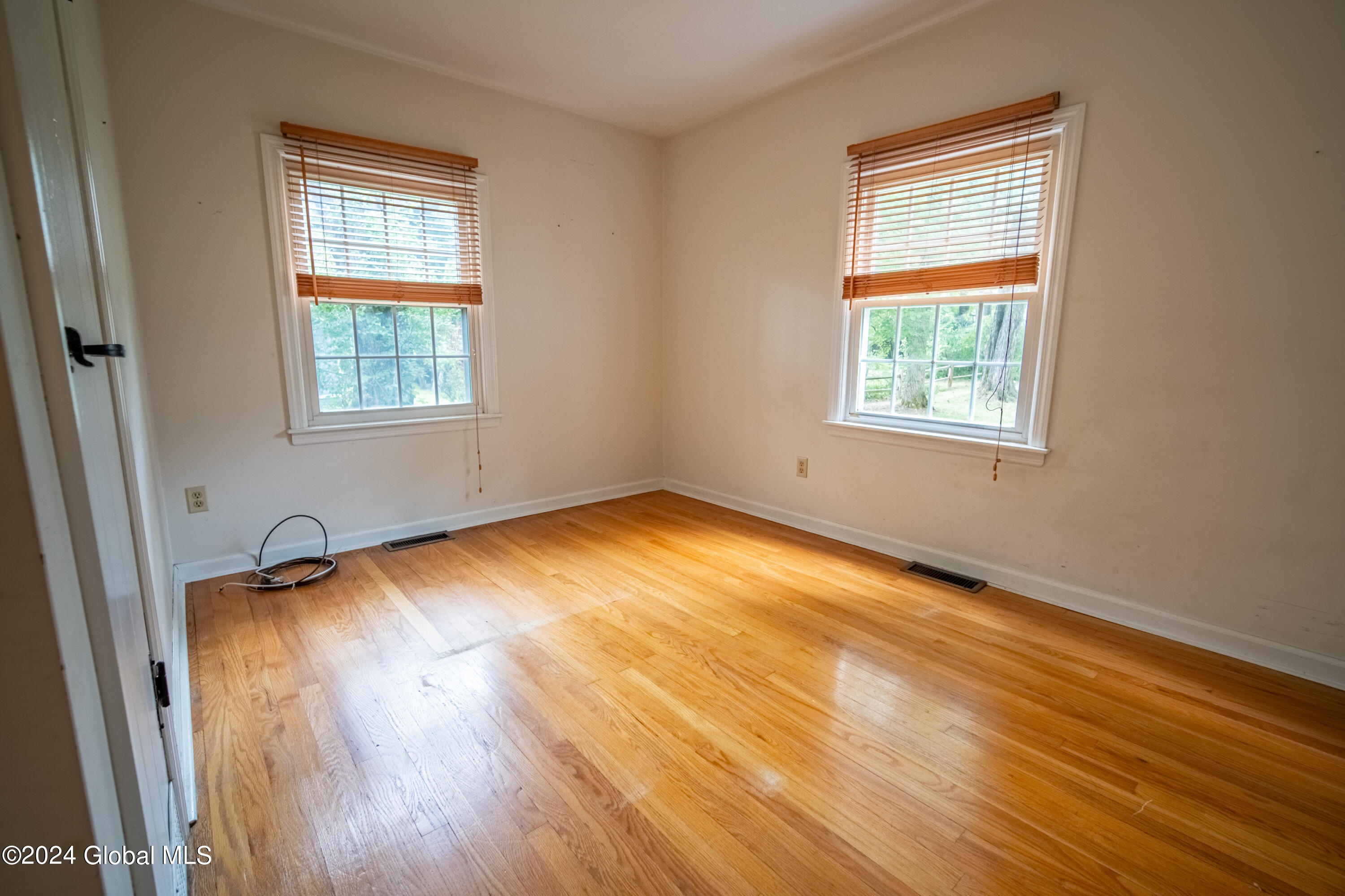 907 Inman Road Niskayuna, NY 12309 - Photo 31 of 53 907_Inman-14