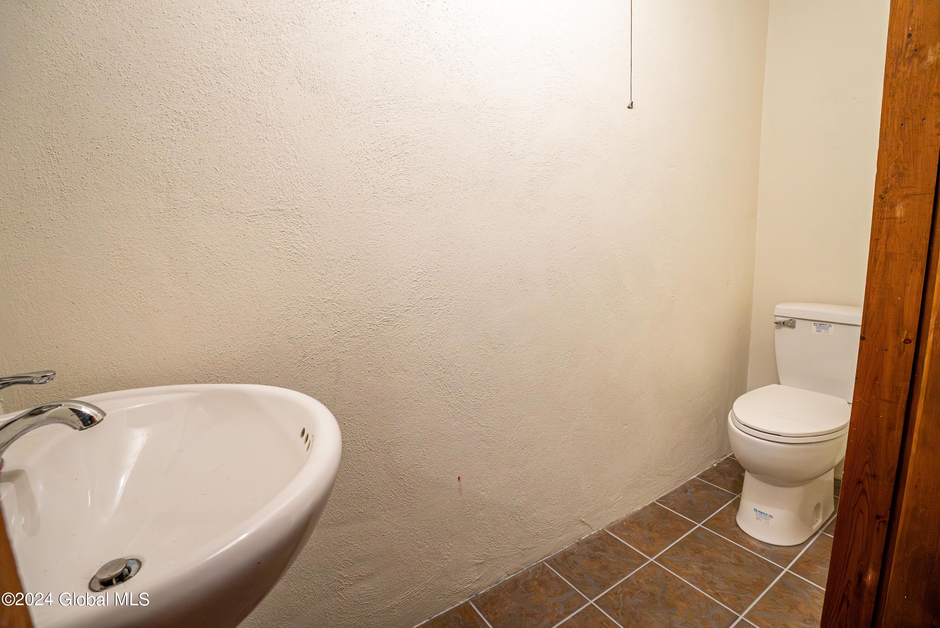 907 Inman Road Niskayuna, NY 12309 - Photo 43 of 53 907_Inman-25