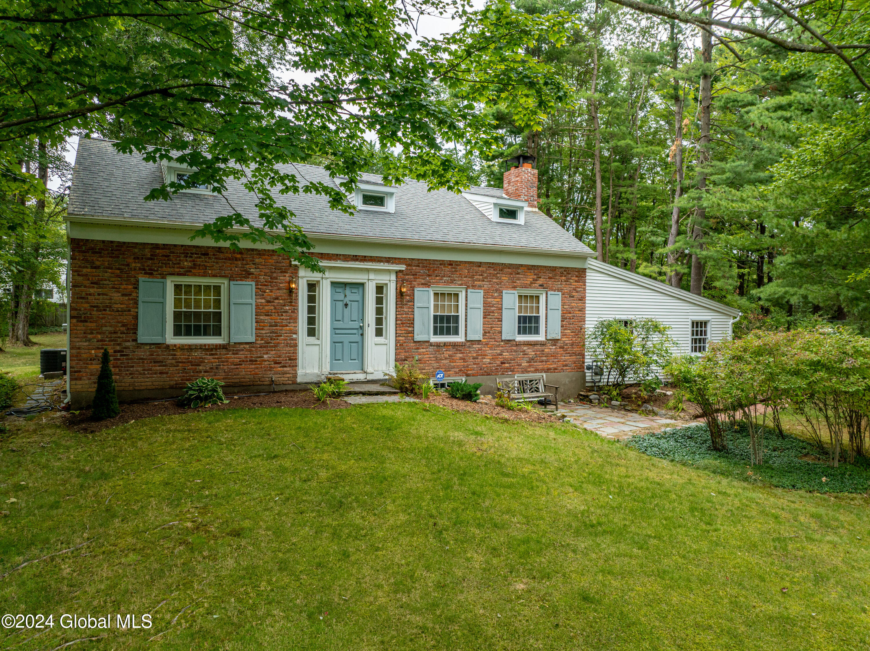 907 Inman Road Niskayuna, NY 12309 - Photo 5 of 53 907 Inman Rd